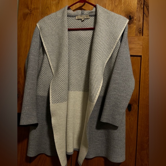 Lineamaglia Thick Italian Wool Hooded Cardigan - Picture 2 of 6